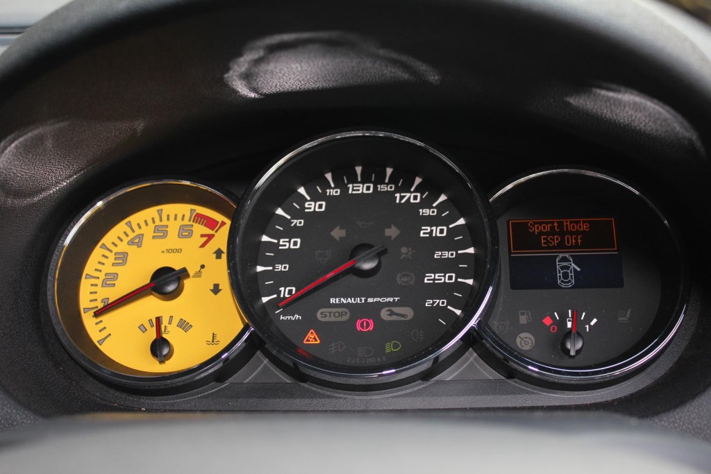 Renault_Megane_RS_050